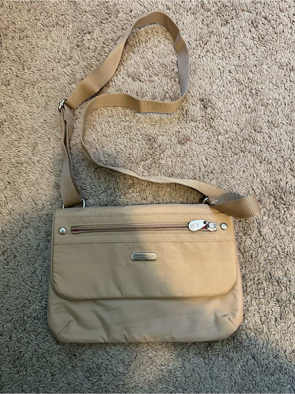 Baggallini Tan Beige Crossbody Messenger Bag